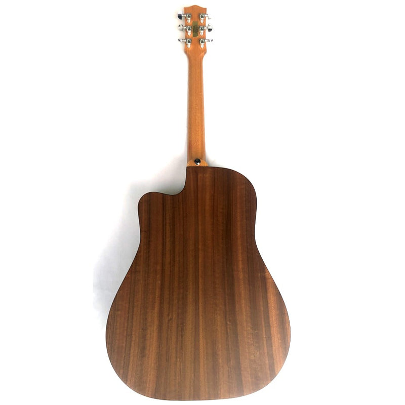 Maton 2011 EM325C Acoustic Guitar w/AP5 Pickup + Case