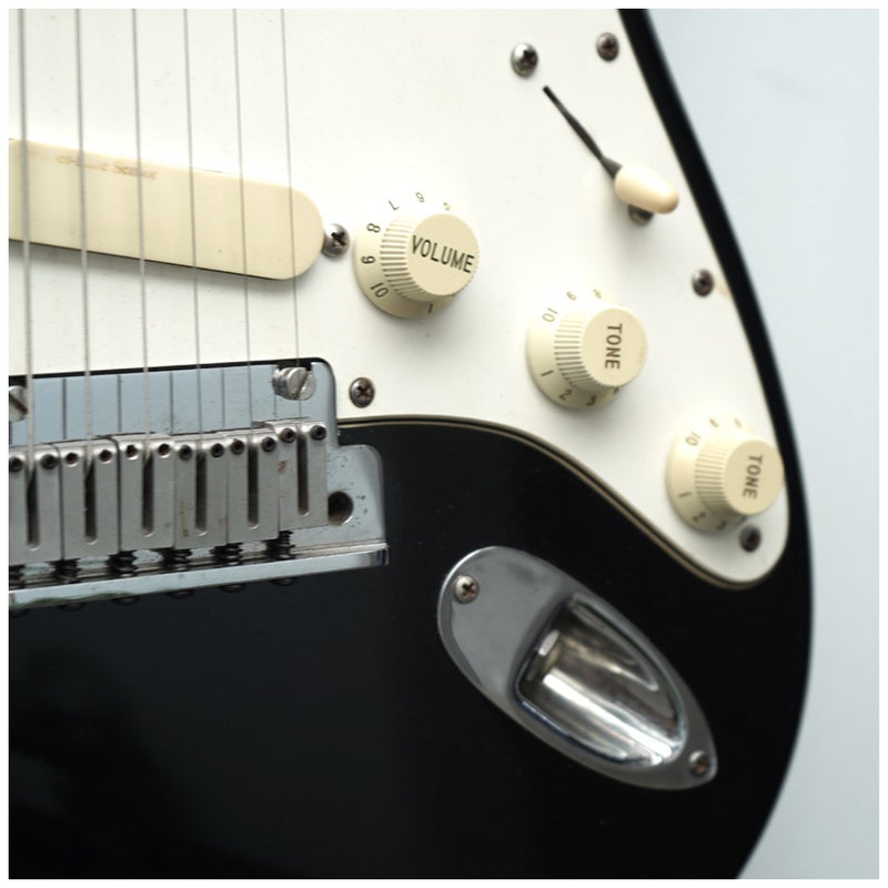 1989 Fender USA Deluxe Standard Stratocaster - Maple Fingerboard, Black | Volaris Select