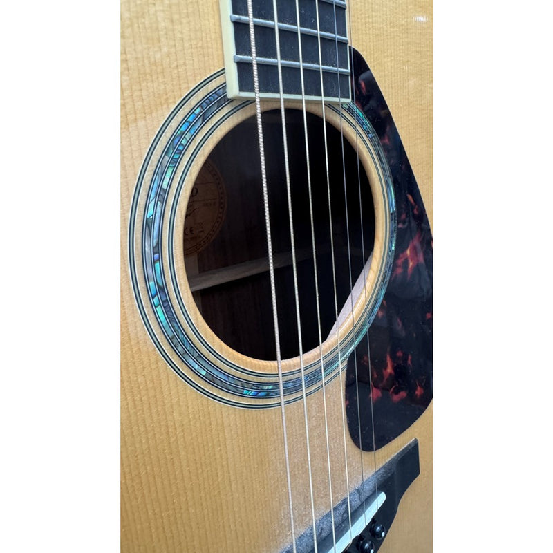 Yamaha LL16D ARE Acoustic Guitar w/Pickup and Gig Bag *S/h*